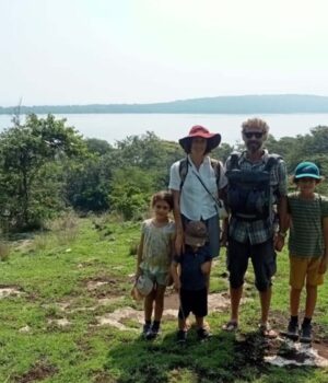 Hiking Brumbun Bay